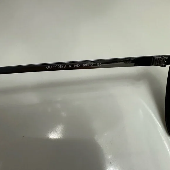 Gucci sunglasses - Picture 2 of 3